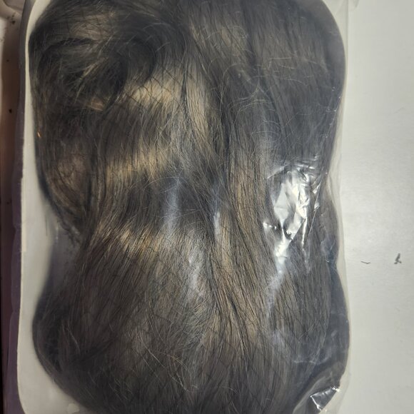 Granny gray curly wig with bangs - Picture 3 of 6